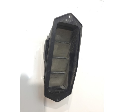 Дефлектор воздушный задний левый