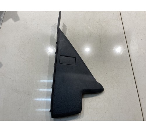 Пластик салона(правый)