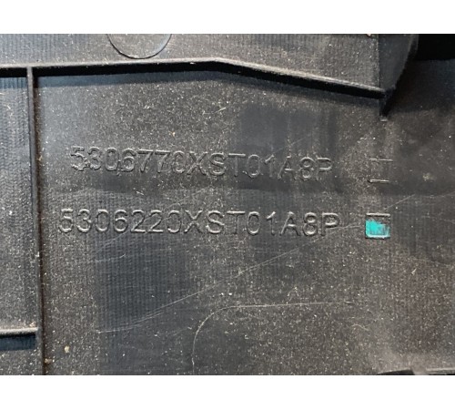 Пластик салона(правый)