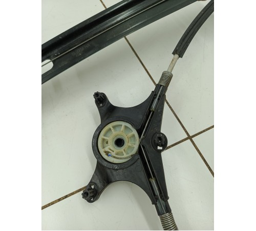 Стеклоподъемник двери передний правый