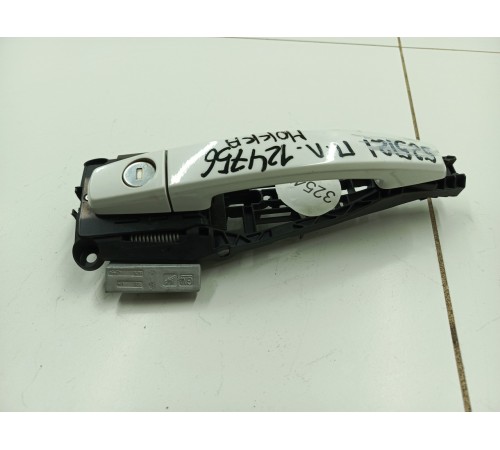 Ручка двери наружная передняя левая в сборе