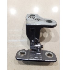 Петля двери (задняя, правая, нижняя)