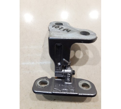 Петля двери (задняя, правая, нижняя)