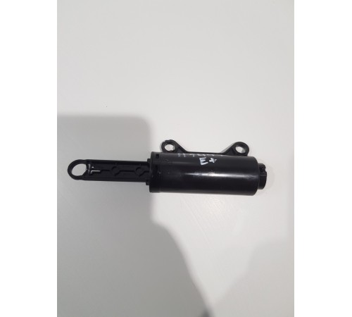 Амортизатор бардачка