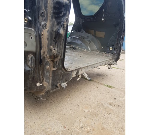 Задняя панель кузова