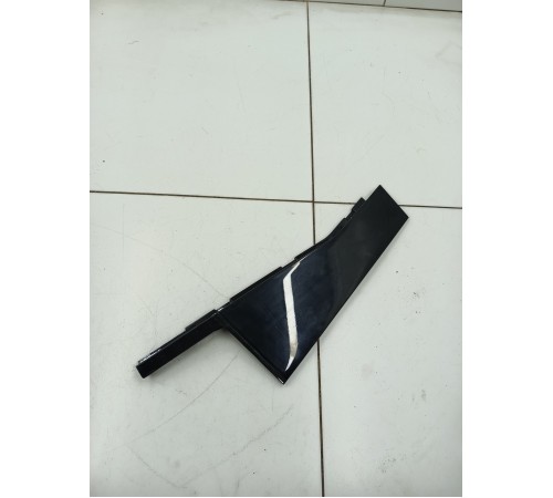 Молдинг двери задний левый