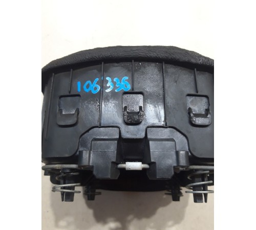 Подушка безопасности водителя