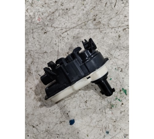 Замок лючка топливного бака