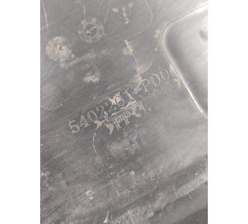 Обшивка средней стойки левая нижняя