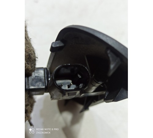 Форсунка омывателя лобового стекла правая