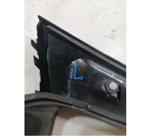 Накладка крышки багажника левая