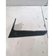 Накладка крышки багажника левая