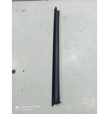 Уплотнитель стекла (задний правый внутренний)