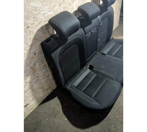 Задний ряд сидений