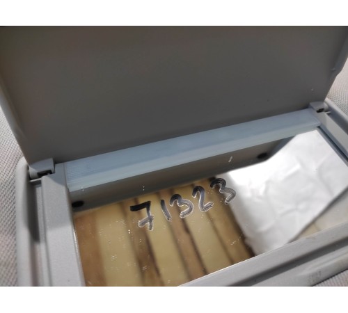 Козырёк солнцезащитный (левый)