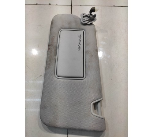 Козырёк солнцезащитный (левый)