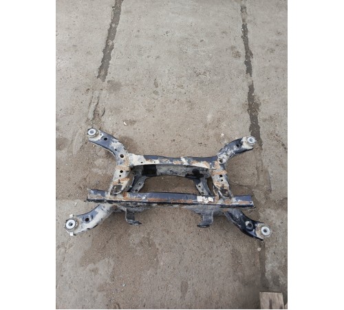 Балка (подрамник) задний