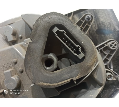 Фонарь(задний левый)