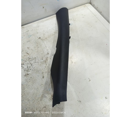 Обшивка багажника задняя правая