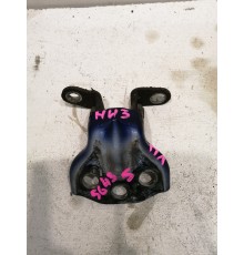 Петля двери нижняя передней левой двери