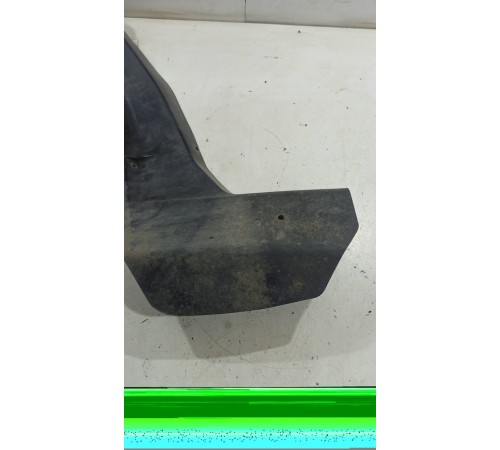 Кожух горловины топливного бака