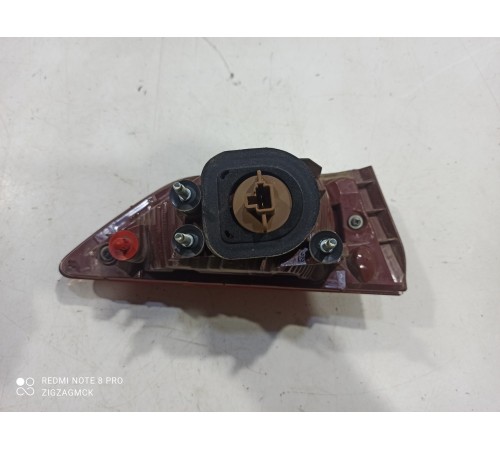 Фонарь крышки багажника правый