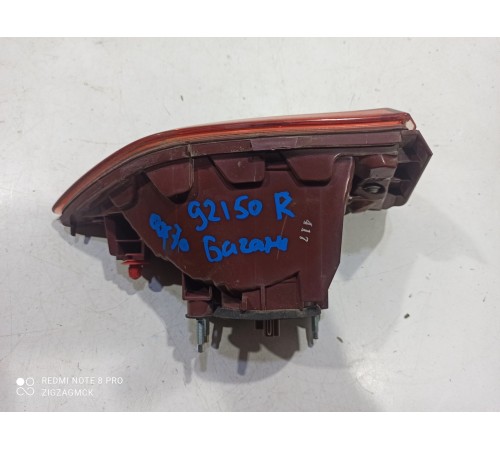 Фонарь крышки багажника правый