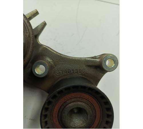 Ролик натяжителя ремня