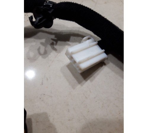 Электропроводка двери (задняя левая)