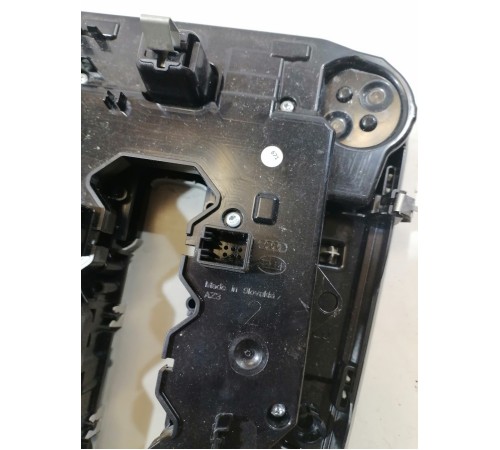 Плафон освещения салона