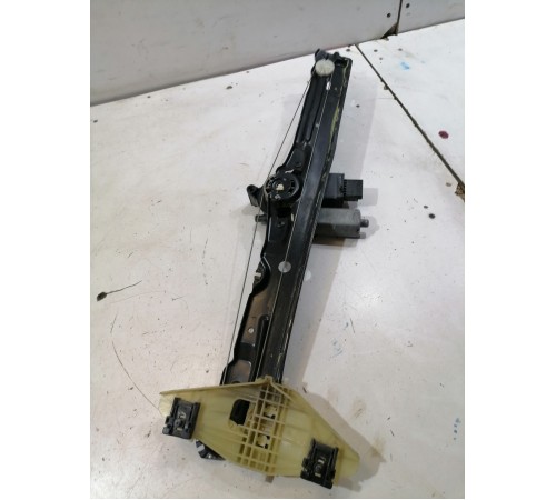 Стеклоподъёмник передний правый