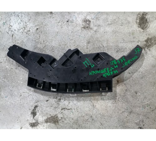 Кронштейн крепления фары передний левый