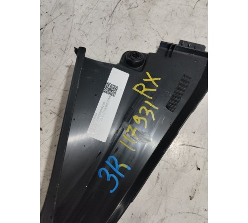 Накладка рамки стекла задняя правая