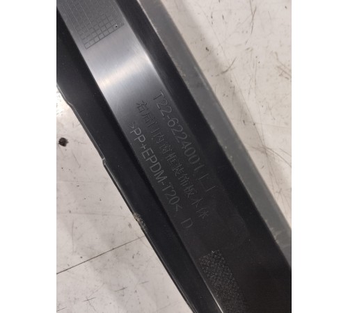 Накладка рамки стекла задняя правая