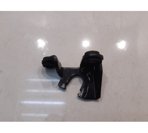 Кронштейн троса КПП