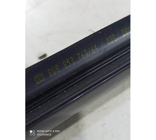 Уплотнитель стекла (задний правый внутренний)