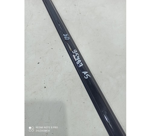 Уплотнитель стекла (задний правый внутренний)