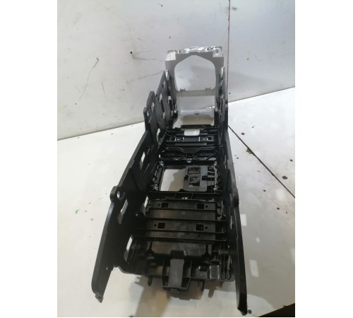 Корпус центральной консоли