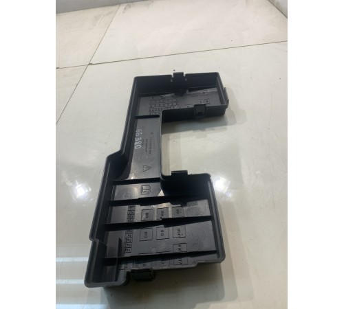 Крышка блока предохранителей