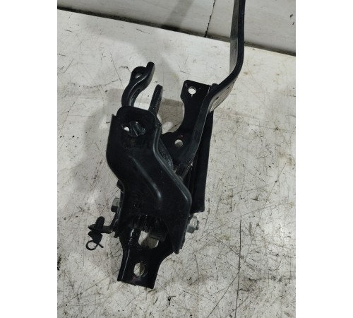 Педаль тормоза