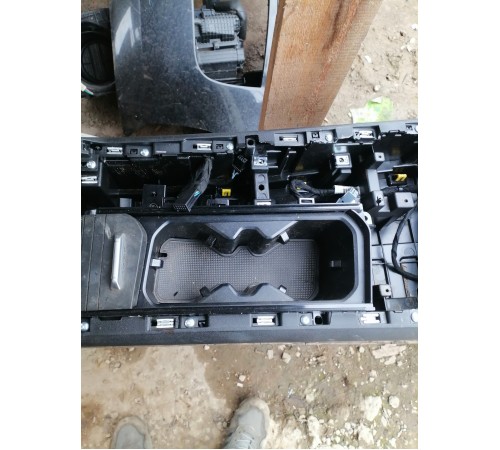 Центральная консоль