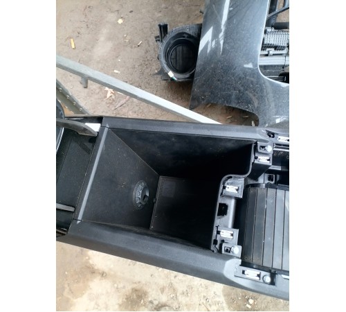 Центральная консоль