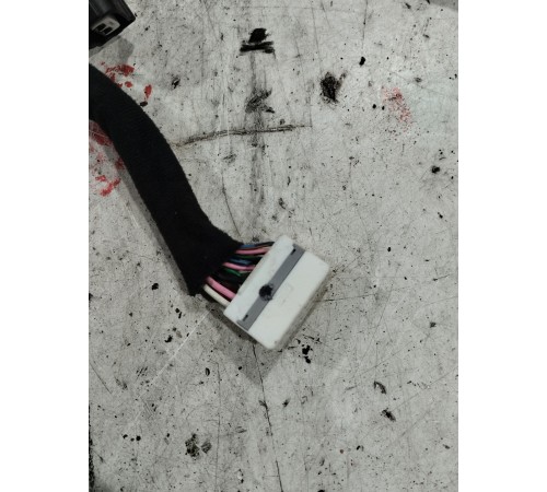 Электропроводка двери (передняя правая)