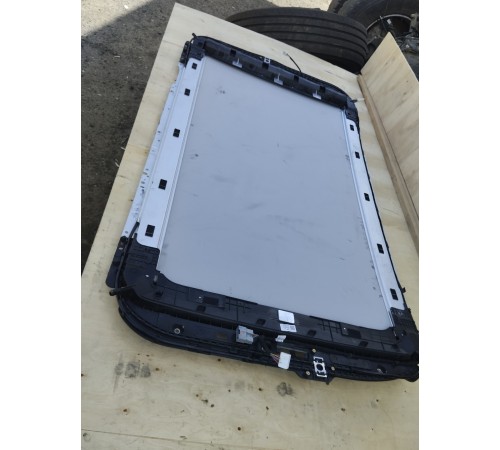 Люк крыши электрический