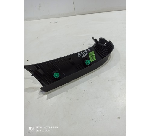 Накладка крышки багажника правая