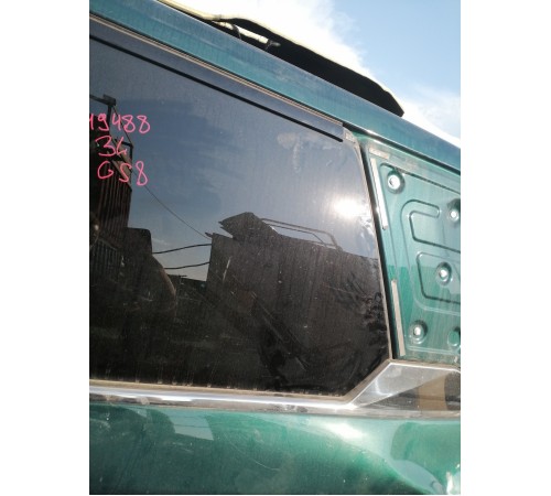 Стекло кузова левое глухое, форточка