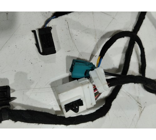 Электропроводка двери (передняя правая)