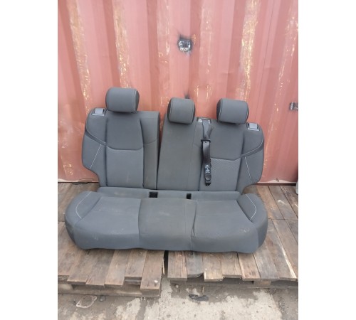 Задний ряд сидений