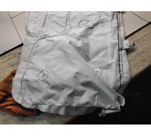 Боковая подушка безопасности (шторка) (правая)