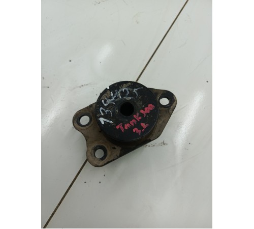 Опора кузова задняя левая